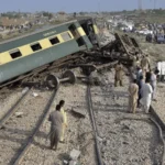 Train to Multan Derails Near Matiari, Causing Delays - aamnewshub.com