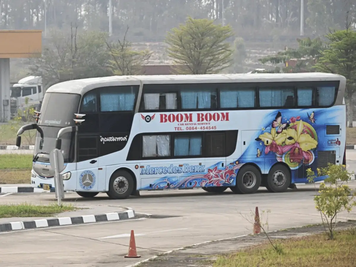 Myanmar Deports First Group Of Chinese Scammers To Thailand - AAMNEWSHUB.COM