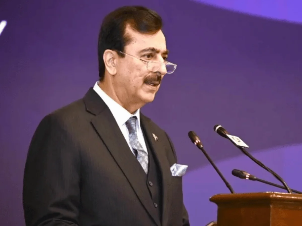Yousuf Raza Gilani Acquitted In Three Corruption Trials - AAMNEWSHUB.COM